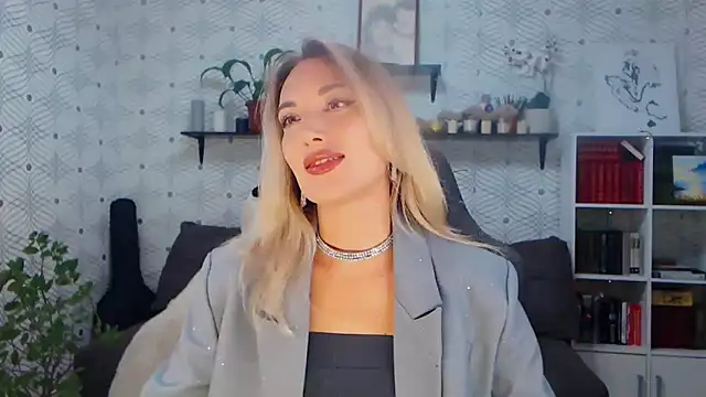 Snapshot of MillaXQueen chatting on June 2026 01:20:02 PM MillaXQueen online show from June 2026 01:20:02 PM