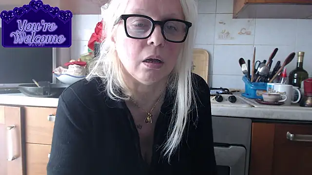 Snapshot of martachatte chatting on March 2026 09:02:01 AM martachatte online show from March 2026 09:02:01 AM
