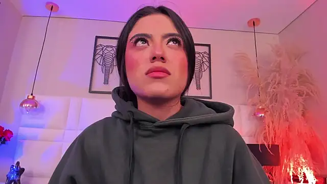 Rebeca jones online show from December 2025 12:21:02 PM