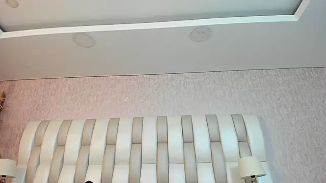 Snapshot of Rebeca_jones chatting on May 2026 12:10:01 PM Rebeca jones online show from May 2026 12:10:01 PM
