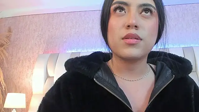 Snapshot of Rebeca_jones chatting on May 2026 12:24:01 PM Rebeca jones online show from May 2026 12:24:01 PM