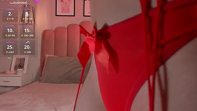 Ashleyy piink online show from April 2026 04:04:02 PM