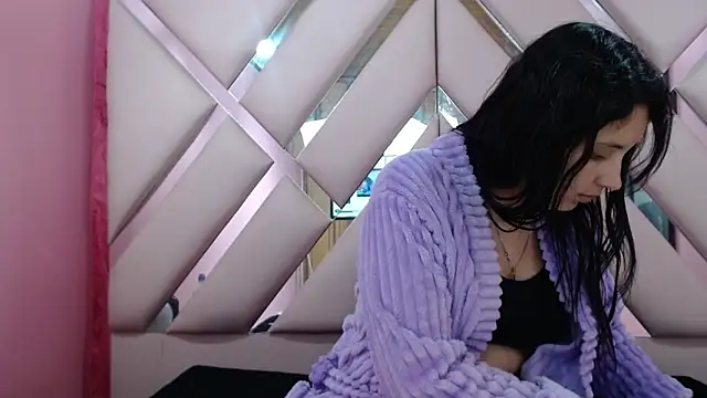 nathaly low1 online show from November 2025 03:09:02 AM