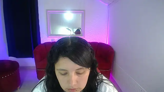 Snapshot of nathaly_low1 chatting on July 2026 01:34:02 PM nathaly low1 online show from July 2026 01:34:02 PM