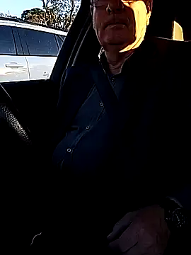 Snapshot of stiffandlubed@xh chatting on April 2026 09:27:01 PM stiffandlubedxh online show from April 2026 09:27:01 PM