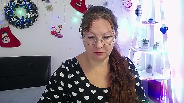 Snapshot of VanessaHotts chatting on January 2025 06:06:01 AM VanessaHotts online show from January 2025 06:06:01 AM