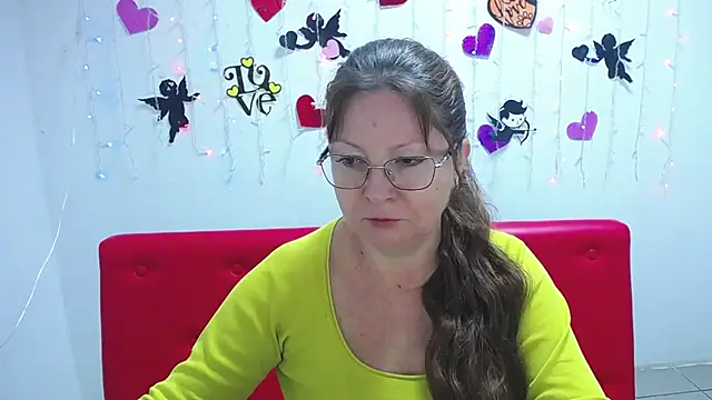Snapshot of VanessaHotts chatting on February 2025 05:57:02 AM VanessaHotts online show from February 2025 05:57:02 AM