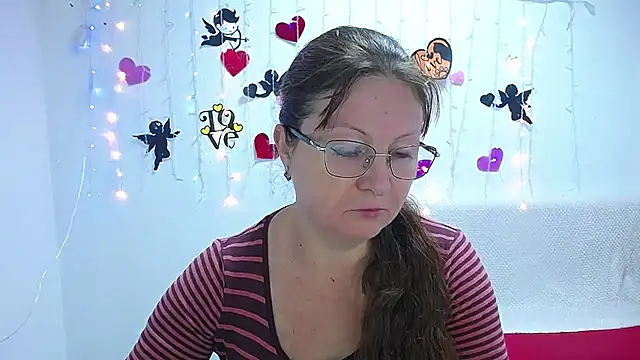 Snapshot of VanessaHotts chatting on February 2025 06:45:01 AM VanessaHotts online show from February 2025 06:45:01 AM