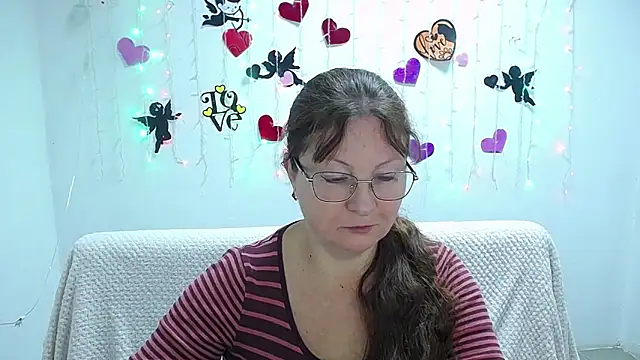 Snapshot of VanessaHotts chatting on February 2025 06:31:01 AM VanessaHotts online show from February 2025 06:31:01 AM