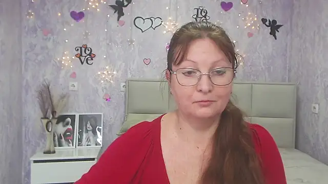 Snapshot of VanessaHotts chatting on March 2025 12:22:01 PM VanessaHotts online show from March 2025 12:22:01 PM