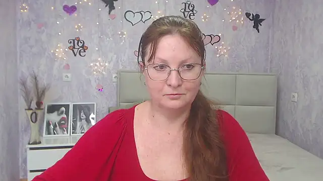 Snapshot of VanessaHotts chatting on March 2025 12:56:02 PM VanessaHotts online show from March 2025 12:56:02 PM