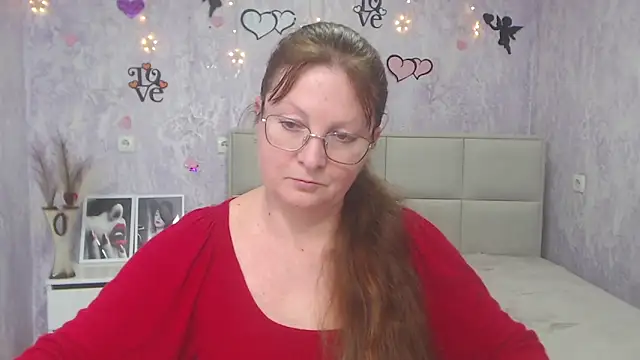 Snapshot of VanessaHotts chatting on March 2025 04:00:02 PM VanessaHotts online show from March 2025 04:00:02 PM