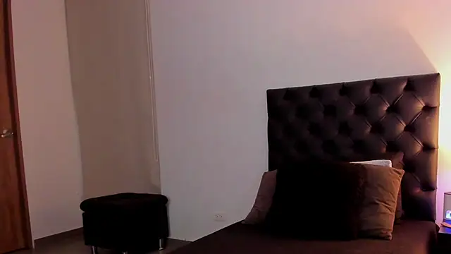 Jenny Carters online show from April 2026 05:15:01 AM