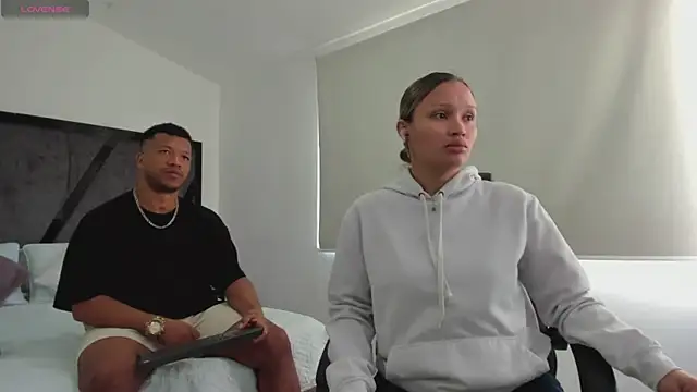 AnnieAndStefan online show from September 2025 11:54:02 AM