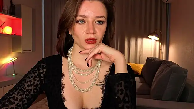 Snapshot of Shadow_Passion chatting on May 2026 07:04:02 AM Shadow Passion online show from May 2026 07:04:02 AM