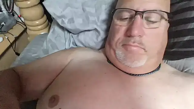 Bigbear0563 online show from October 2025 03:57:02 PM