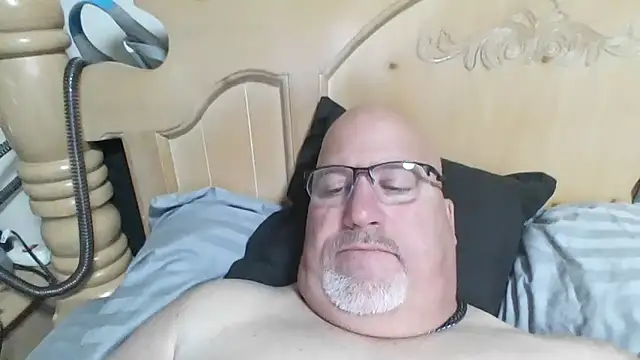 Bigbear0563 online show from October 2025 07:31:01 AM