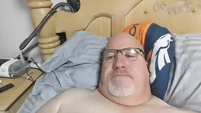 Snapshot of Bigbear0563 chatting on February 2026 05:20:02 PM Bigbear0563 online show from February 2026 05:20:02 PM