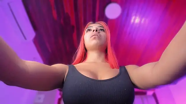 Emmily Savage online show from February 2026 11:49:01 AM