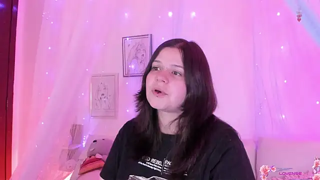 Snapshot of Mey_moon chatting on September 2025 03:06:02 AM Mey moon online show from September 2025 03:06:02 AM