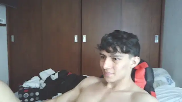 aresholland online show from November 2025 07:47:01 PM