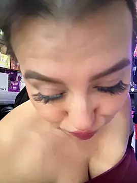 TamySweetness online show from November 2025 07:02:01 PM