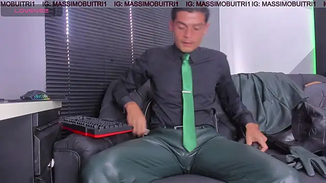 massimo g online show from April 2026 06:57:01 PM