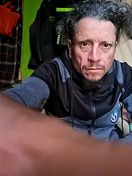 pauloandres online show from October 2025 09:58:02 PM