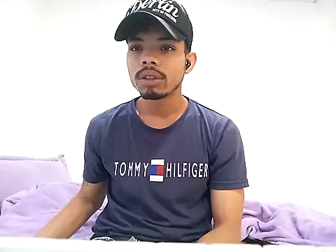 Snapshot of danidiazto2023 chatting on March 2025 04:52:02 PM danidiazto2023 online show from March 2025 04:52:02 PM