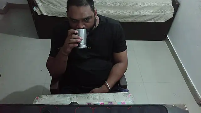 rentarob online show from April 2026 06:32:02 PM