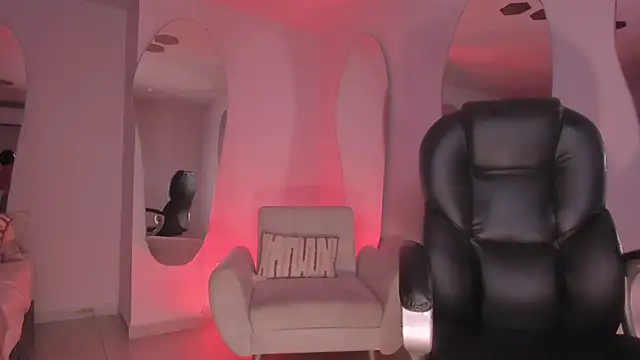 MileyCruz  online show from March 2025 09:34:02 AM