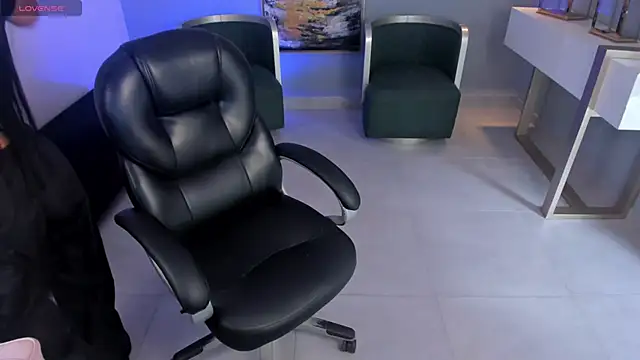 MileyCruz  online show from September 2025 07:36:02 PM