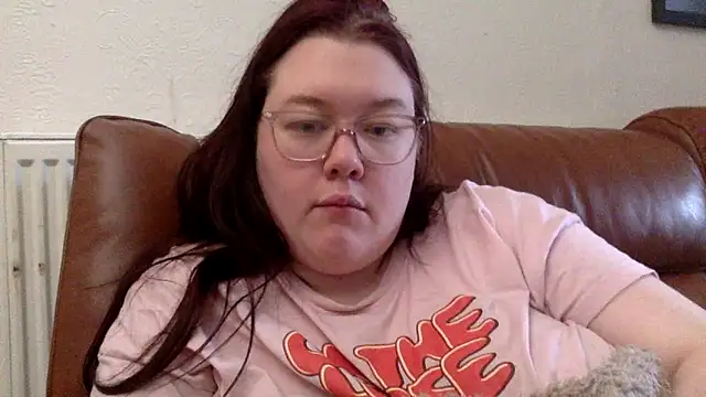 Sexycurvyemilyy online show from September 2025 01:11:02 PM