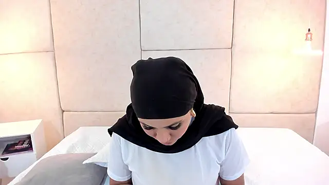 abby gibson online show from March 2026 07:08:01 PM