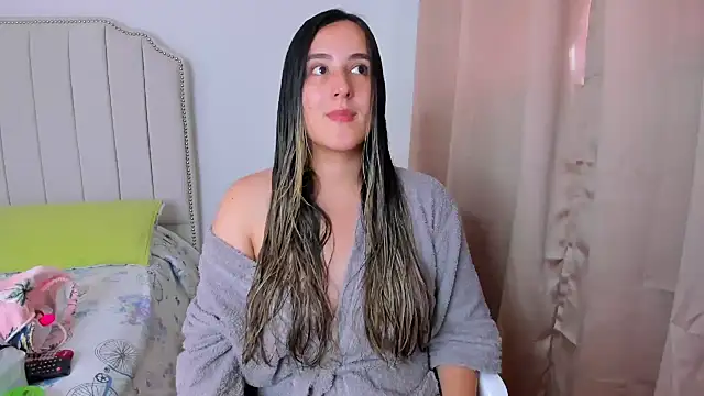 Hanna86 online show from October 2025 05:26:02 PM