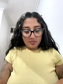 croftsmila online show from November 2025 11:28:01 PM