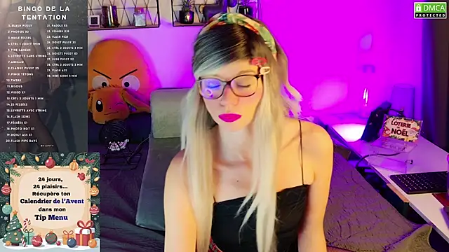 Kittychatte online show from November 2025 10:29:01 AM