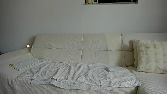 bellahot77 online show from July 2026 12:22:02 PM