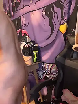 LaPetitechienne1 online show from January 2025 04:14:02 PM