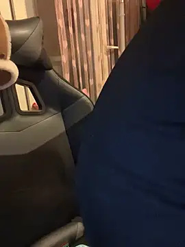 LaPetitechienne1 online show from February 2025 09:17:01 PM