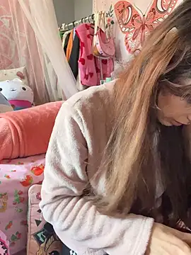 LaPetitechienne1 online show from March 2025 12:25:02 PM