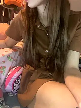 LaPetitechienne1 online show from October 2025 12:24:01 AM