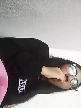 Snapshot of Umaru_uwu chatting on November 2025 07:02:02 PM Umaru uwu online show from November 2025 07:02:02 PM