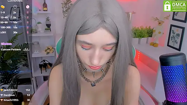 Katia Kim online show from February 2025 12:45:02 PM