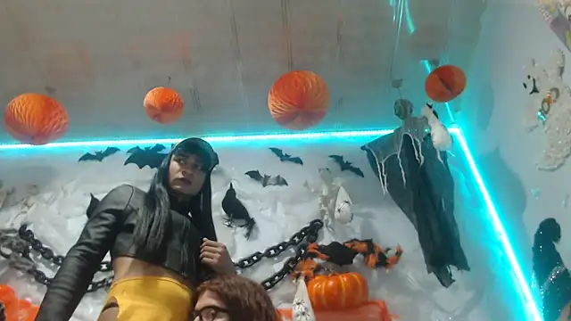 latintransbigcum online show from November 2025 03:34:01 PM