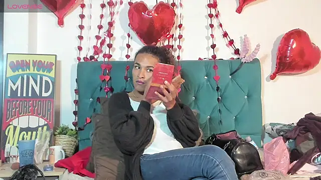 Snapshot of StefanyMiler chatting on April 2026 03:43:02 AM StefanyMiler online show from April 2026 03:43:02 AM