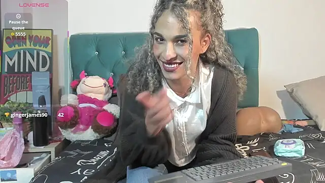 Snapshot of StefanyMiler chatting on June 2026 02:00:01 AM StefanyMiler online show from June 2026 02:00:01 AM