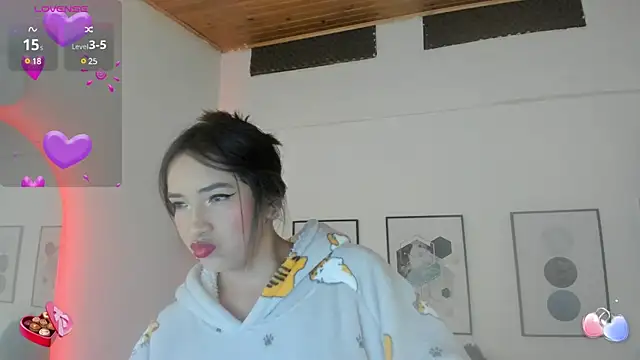 cristal  hot 1 online show from February 2025 10:13:02 AM