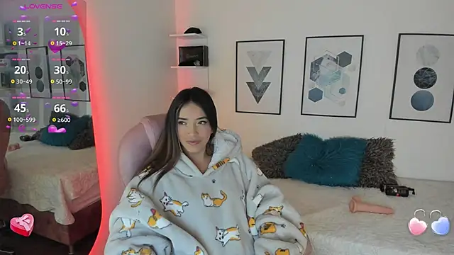 cristal  hot 1 online show from February 2025 07:05:01 AM