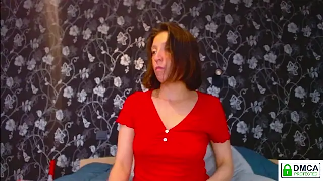Snapshot of Sophi_Cute chatting on June 2026 01:32:02 PM Sophi Cute online show from June 2026 01:32:02 PM